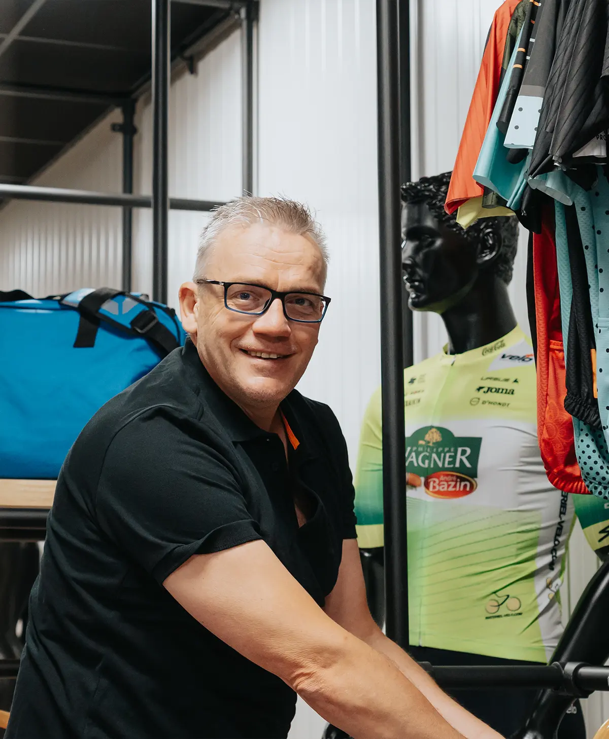 Ronny - Sales Manager